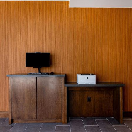 Four Points By Sheraton Брунсуик Екстериор снимка