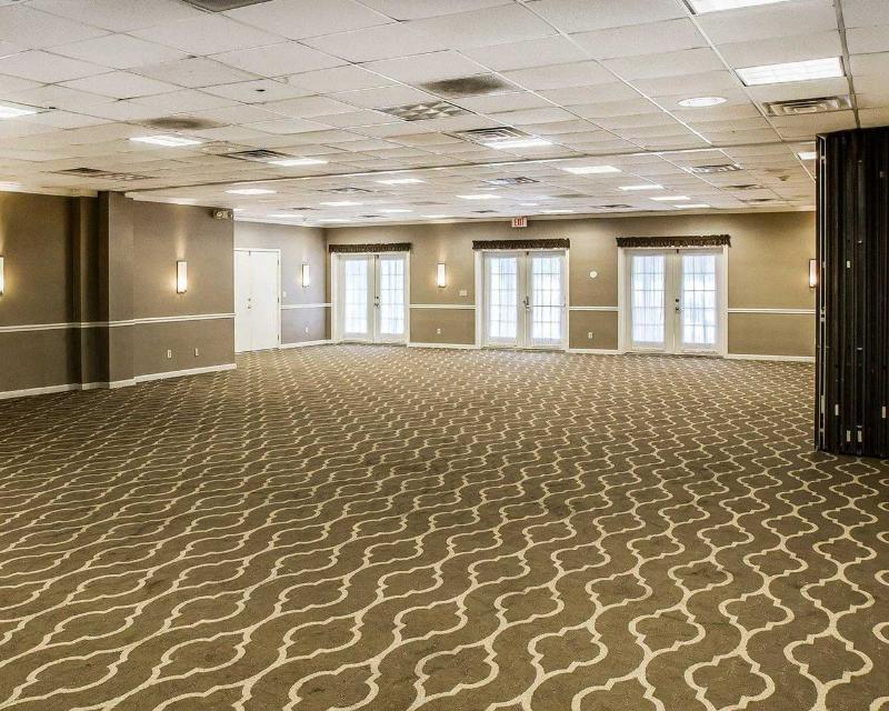 Four Points By Sheraton Брунсуик Екстериор снимка