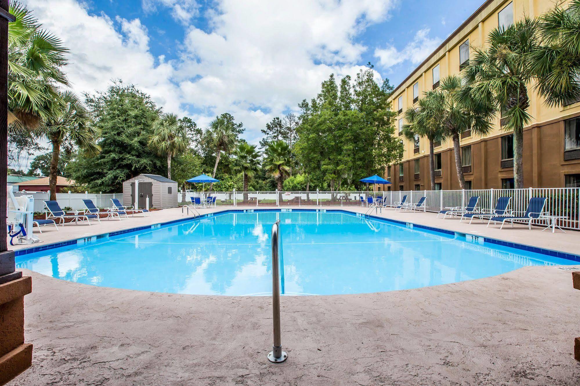 Four Points By Sheraton Брунсуик Екстериор снимка